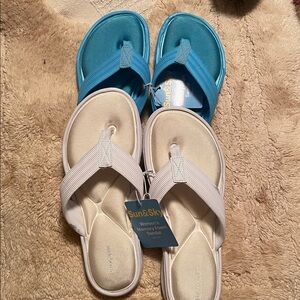 Women’s Sun & sky memory foam flip-flops, 2 pairs size 5-6